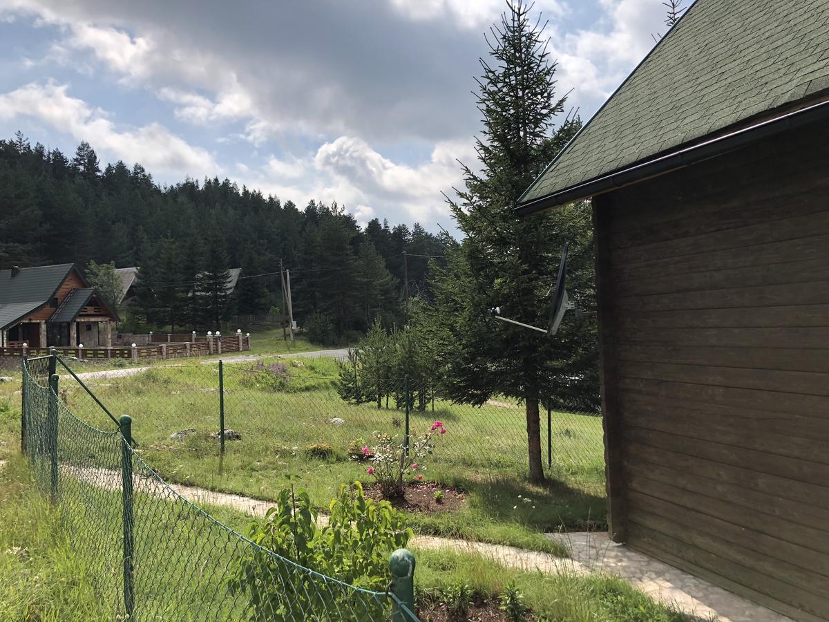 Kuca U Borju - House In Pines Apartamento Žabljak Exterior foto