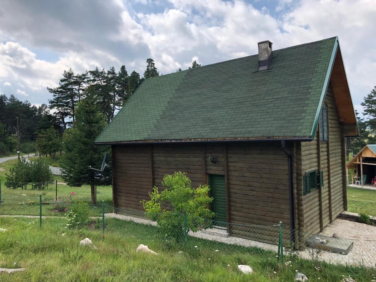 Kuca U Borju - House In Pines Apartamento Žabljak Exterior foto